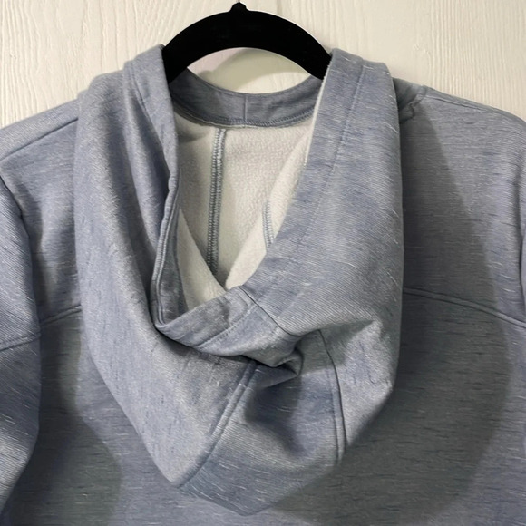 Under Armour Cold Gear Loose hooded sweatshirt blue/purple with logo size medium - Picture 6 of 6